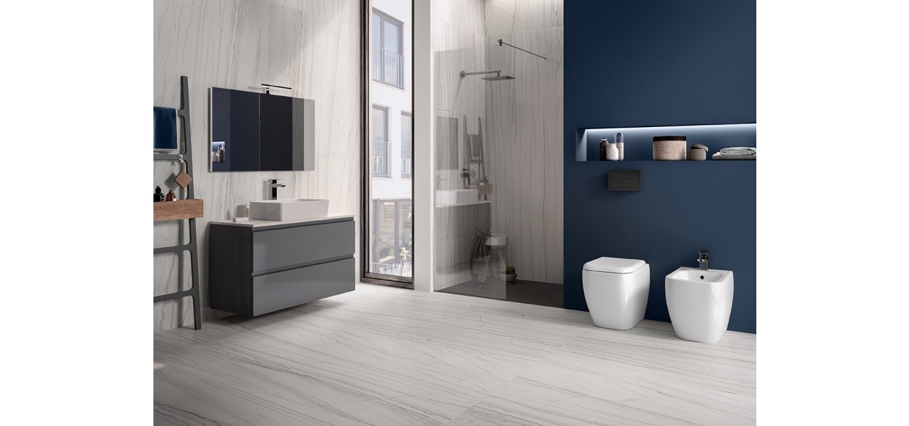 Set bagno a pavimento bidet, vaso e sedile coprivaso RAK serie Metropolitan